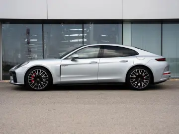Porsche Panamera 4S E-Hybrid NEW