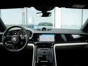 Porsche Panamera 4S E-Hybrid NEW