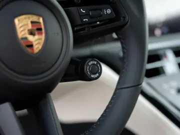Porsche Panamera 4S E-Hybrid NEW