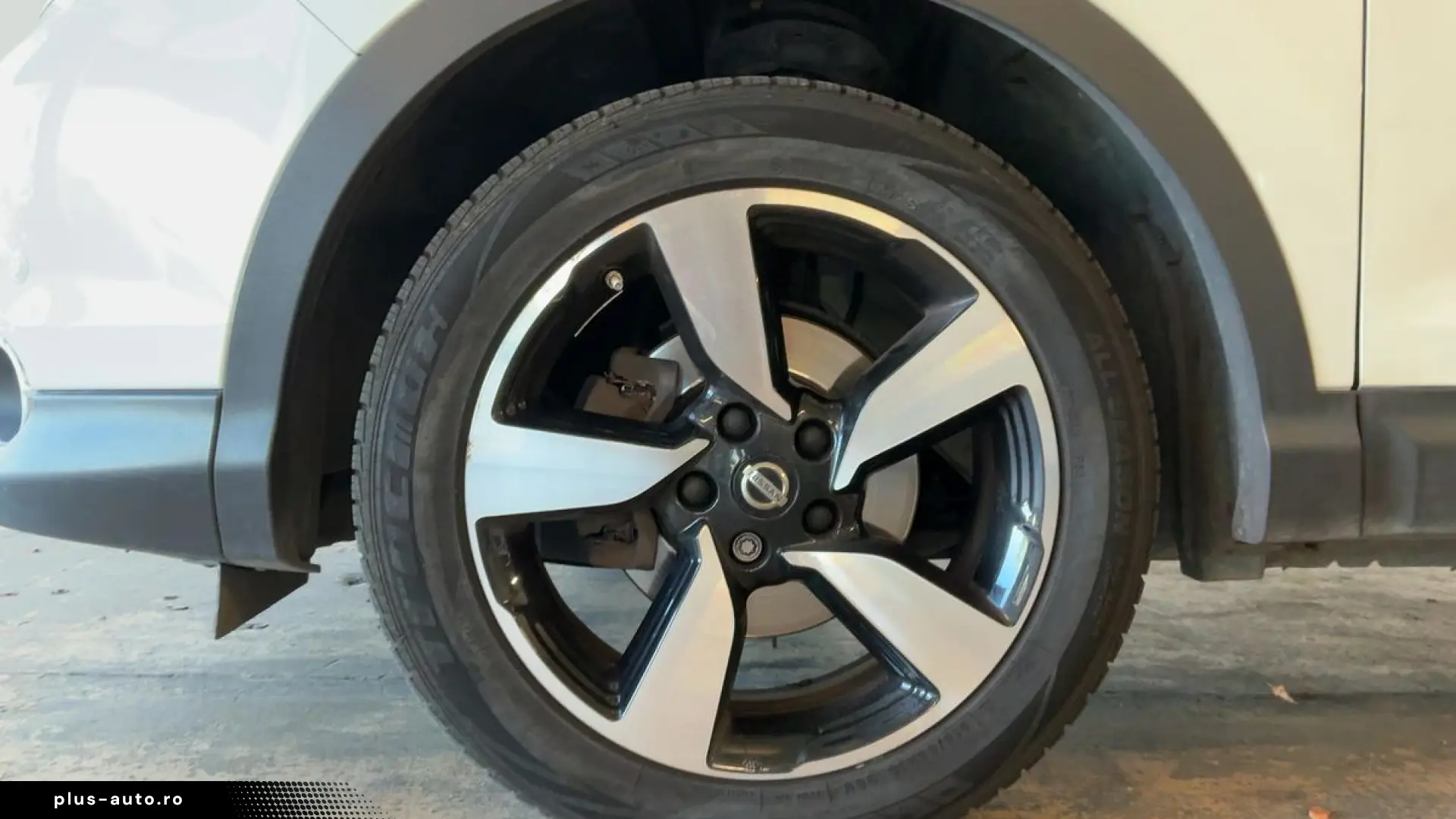 NISSAN QASHQAI Design Edition 1.2 TCe Automat