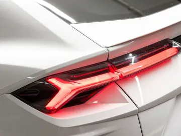 LAMBORGHINI Urus MY2021