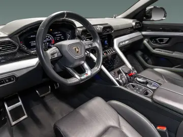LAMBORGHINI Urus MY2021