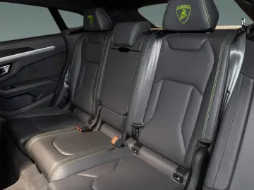LAMBORGHINI Urus MY2021