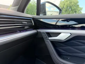 Volkswagen Touareg R-Line 4Motion  Final Edit
