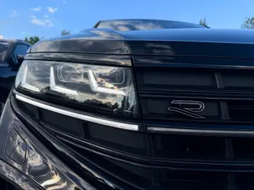 Volkswagen Touareg R-Line 4Motion  Final Edit