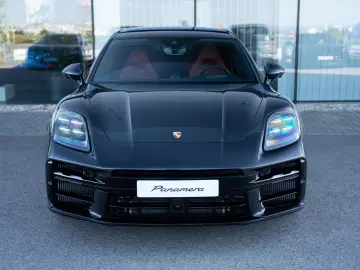 Porsche Panamera 4 E-Hybrid NEW