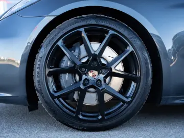 Porsche Panamera 4 E-Hybrid NEW
