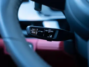 Porsche Panamera 4 E-Hybrid NEW