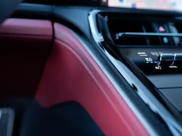 Porsche Panamera 4 E-Hybrid NEW