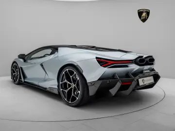 LAMBORGHINI Revuelto I Lamborghini Hamburg I AZZURRO THETYS