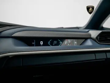 LAMBORGHINI Revuelto I Lamborghini Hamburg I AZZURRO THETYS