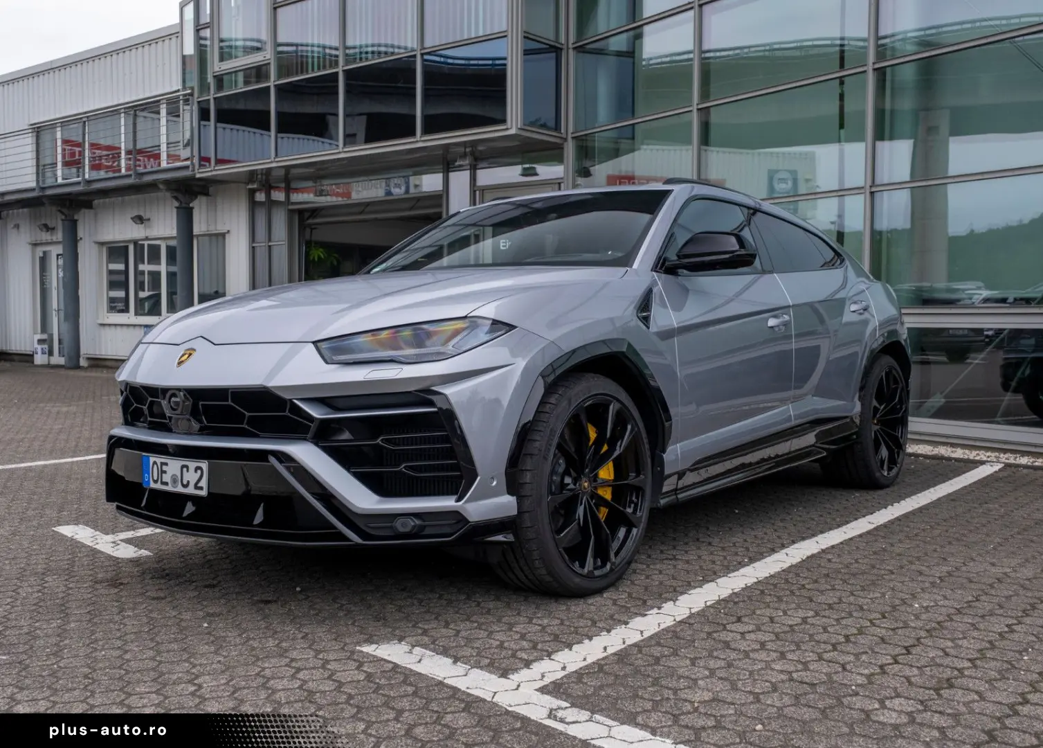 LAMBORGHINI Urus  4.0 V8 Sport PANO SOFT B&O 23