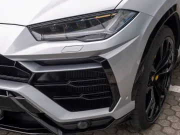 LAMBORGHINI Urus  4.0 V8 Sport PANO SOFT B&O 23