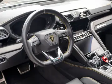 LAMBORGHINI Urus  4.0 V8 Sport PANO SOFT B&O 23