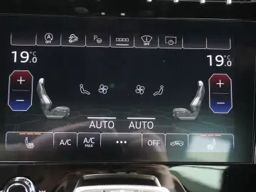LAMBORGHINI Urus  4.0 V8 Sport PANO SOFT B&O 23