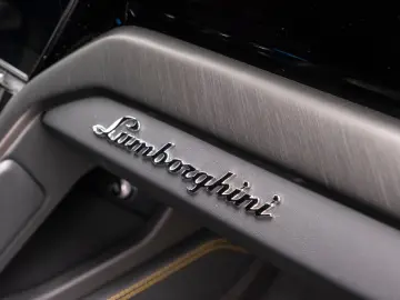 LAMBORGHINI Urus  4.0 V8 Sport PANO SOFT B&O 23