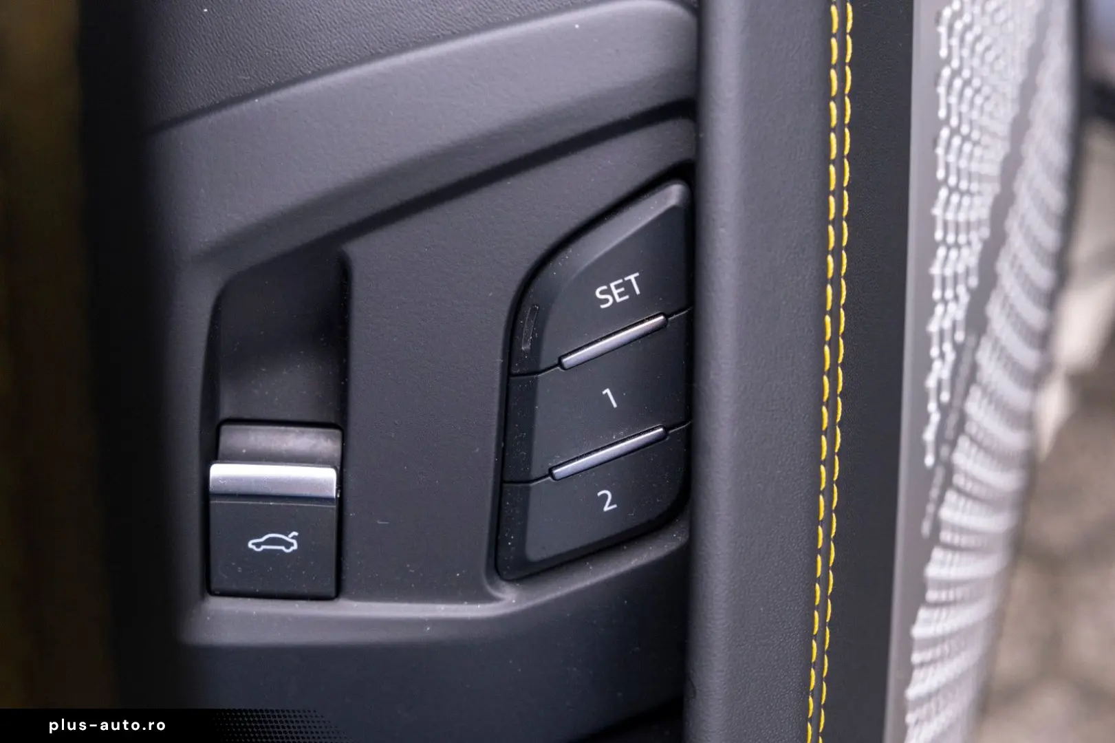 LAMBORGHINI Urus  4.0 V8 Sport PANO SOFT B&O 23