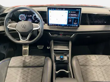 VW Tiguan R-Line 2.0 TDI DSG 360 ACC AUT DynLicht