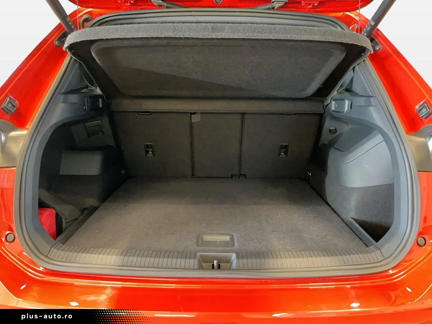 VW Tiguan R-Line 2.0 TDI DSG 360 ACC AUT DynLicht