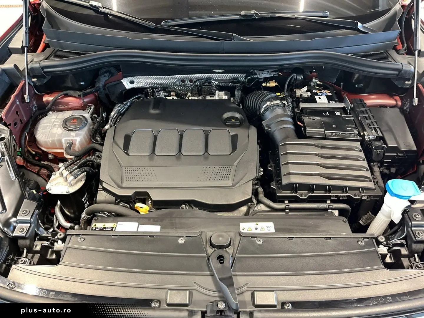 VW Tiguan R-Line 2.0 TDI DSG 360 ACC AUT DynLicht