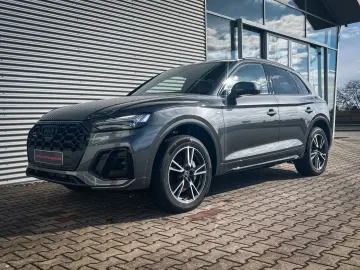 AUDI Q5 TFSI e   PANO MATRIX B&O HEAD-UP AHK NAVI KAM