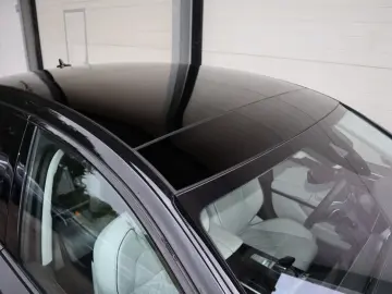 AUDI A8L 60 TFSI e lang EXCLUSIVE BLACK-P S-LINE VOLL