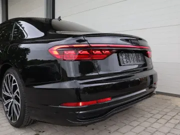 AUDI A8L 60 TFSI e lang EXCLUSIVE BLACK-P S-LINE VOLL