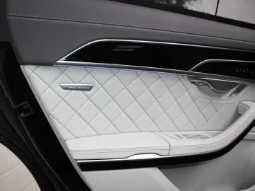 AUDI A8L 60 TFSI e lang EXCLUSIVE BLACK-P S-LINE VOLL