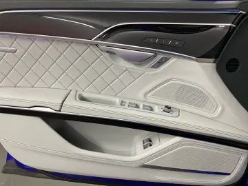 AUDI A8 lang 60 TFSI e quattro Pano Nachtsicht S line