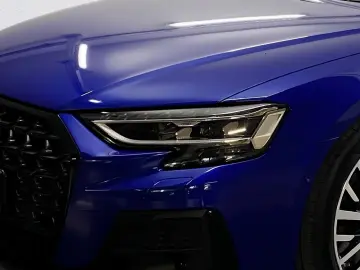 AUDI A8 lang 60 TFSI e quattro Pano Nachtsicht S line