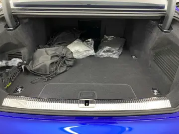 AUDI A8 lang 60 TFSI e quattro Pano Nachtsicht S line