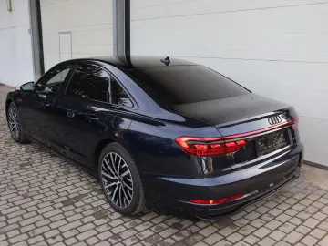 AUDI A8L 60 TFSIe lang EXCLUSIVE BLACK-PA. MOD. 2026