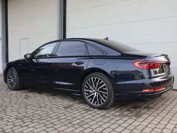 AUDI A8L 60 TFSIe lang EXCLUSIVE BLACK-PA. MOD. 2026
