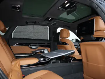 AUDI A8L 60 TFSIe lang EXCLUSIVE BLACK-PA. MOD. 2026