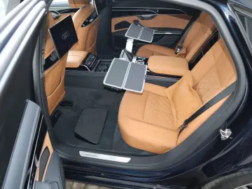 AUDI A8L 60 TFSIe lang EXCLUSIVE BLACK-PA. MOD. 2026