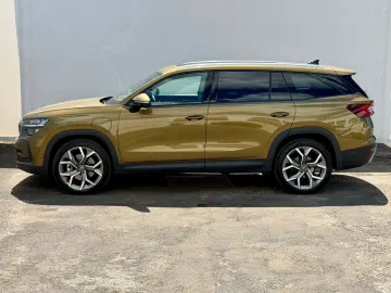 SKODA Kodiaq 1.5 TSI iV Selection Exclusive AHK