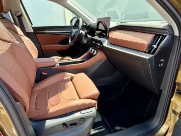 SKODA Kodiaq 1.5 TSI iV Selection Exclusive AHK