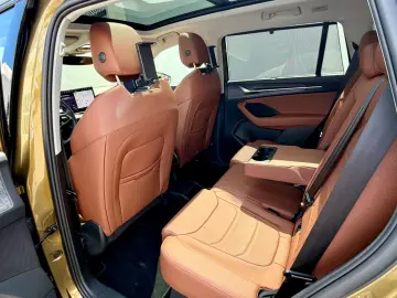 SKODA Kodiaq 1.5 TSI iV Selection Exclusive AHK