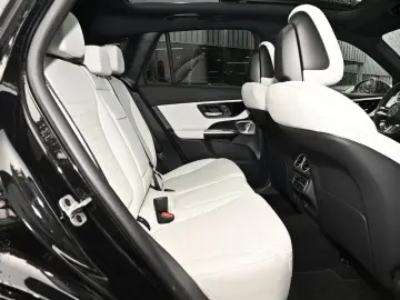 MERCEDES-BENZ GLC 300 de 4M AMG Premium  NIGHT AHK P…