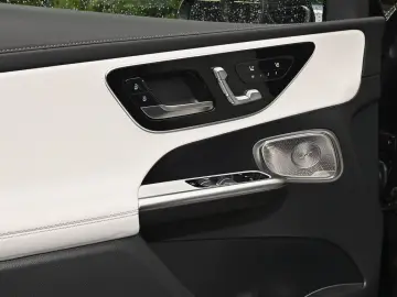 MERCEDES-BENZ GLC 300 de 4M AMG Premium  NIGHT AHK P…