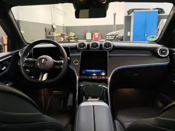 MERCEDES-BENZ GLC200 4M AMG Advan  DISTR Massage AHK…