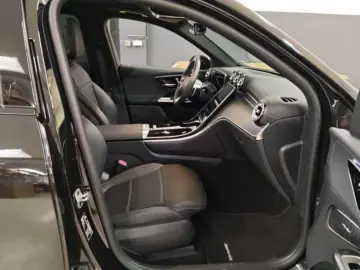 MERCEDES-BENZ GLC200 4M AMG Advan  DISTR Massage AHK…