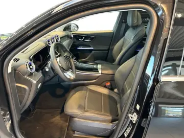 MERCEDES-BENZ GLC 300 e 4matic AMG Avantgarde MBUX F…