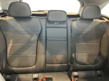 MERCEDES-BENZ GLC 300 e 4matic AMG Avantgarde MBUX F…