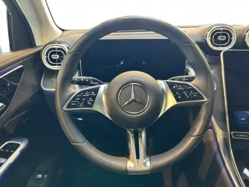 MERCEDES-BENZ GLC 300 e 4matic AMG Avantgarde MBUX F…