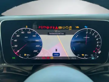 MERCEDES-BENZ GLC 300 e 4M AMG Massage Sitzklima AHK…