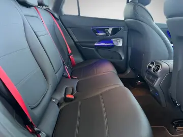 MERCEDES-BENZ GLC 300 e 4M AMG Massage Sitzklima AHK…