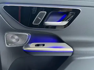 MERCEDES-BENZ GLC 300 e 4M AMG Massage Sitzklima AHK…