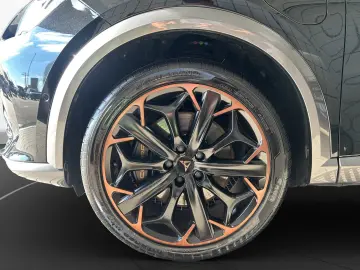 CUPRA Formentor 1.4 TSI e-HYBRID VZ   PANO   AHK