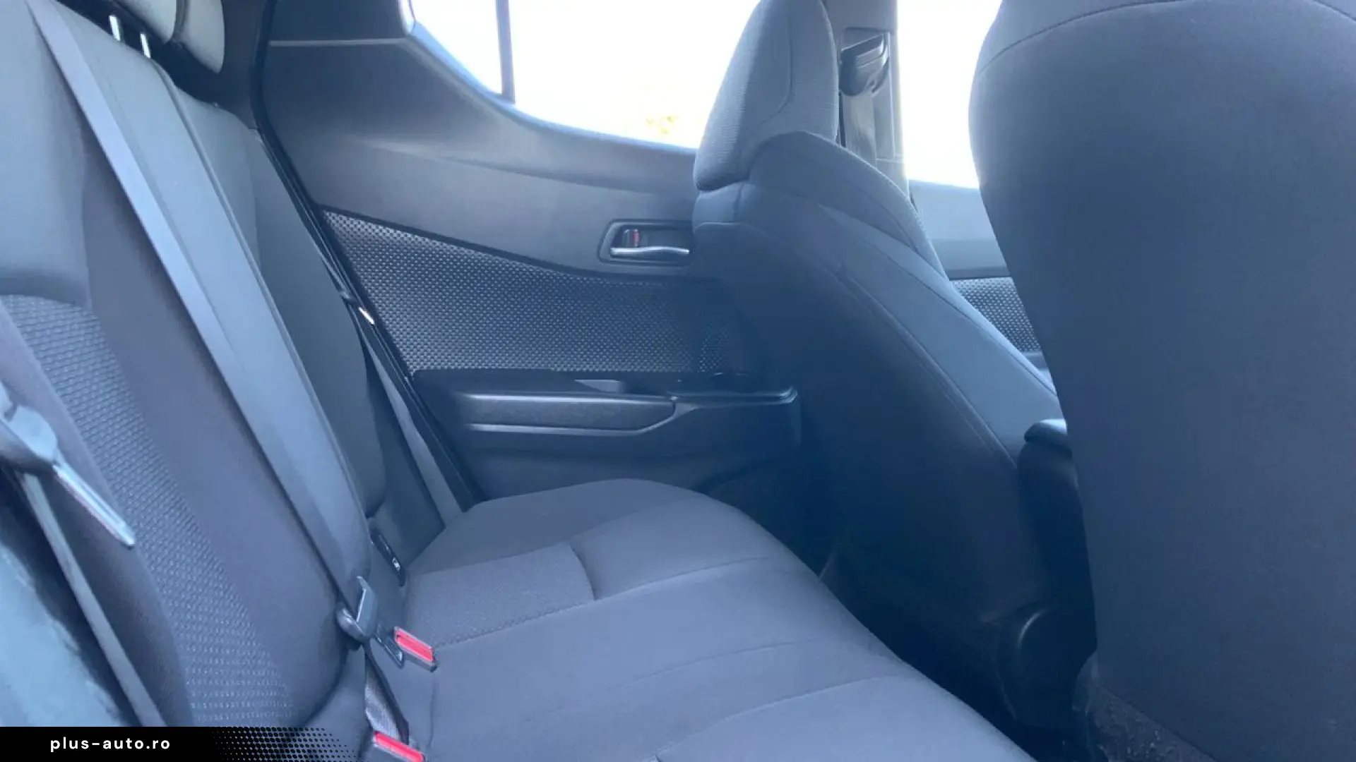 Toyota C-HR 1.8 Hybrid 4x2 CVT C-ENTER